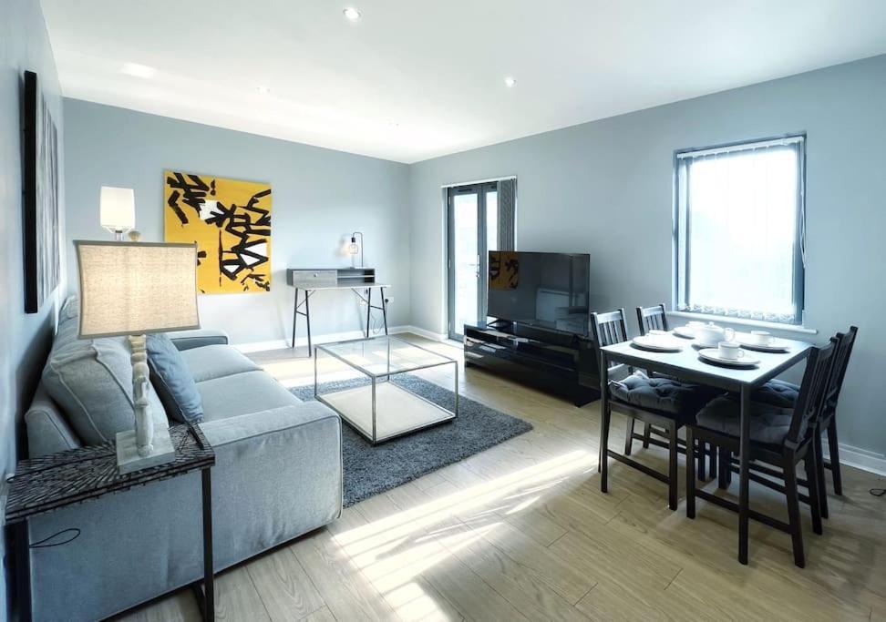 New Luxurious And Business Apt Leilighet Swansea Eksteriør bilde
